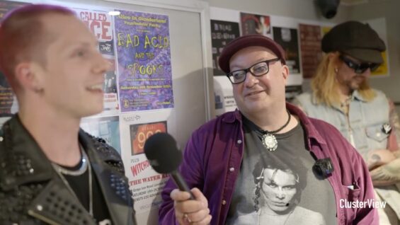 TerryTopCat-Purrsents-Jo-Jo-And-The-Teeth-attachment